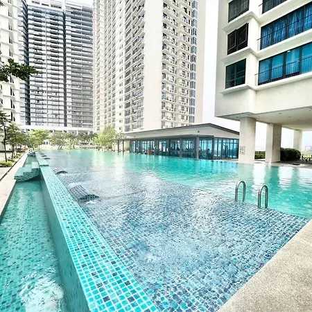 J Cozy 1-5Pax Trefoil Setia Alam 100Mps Wifi & Tv Apartment Kuala Selangor Exterior photo